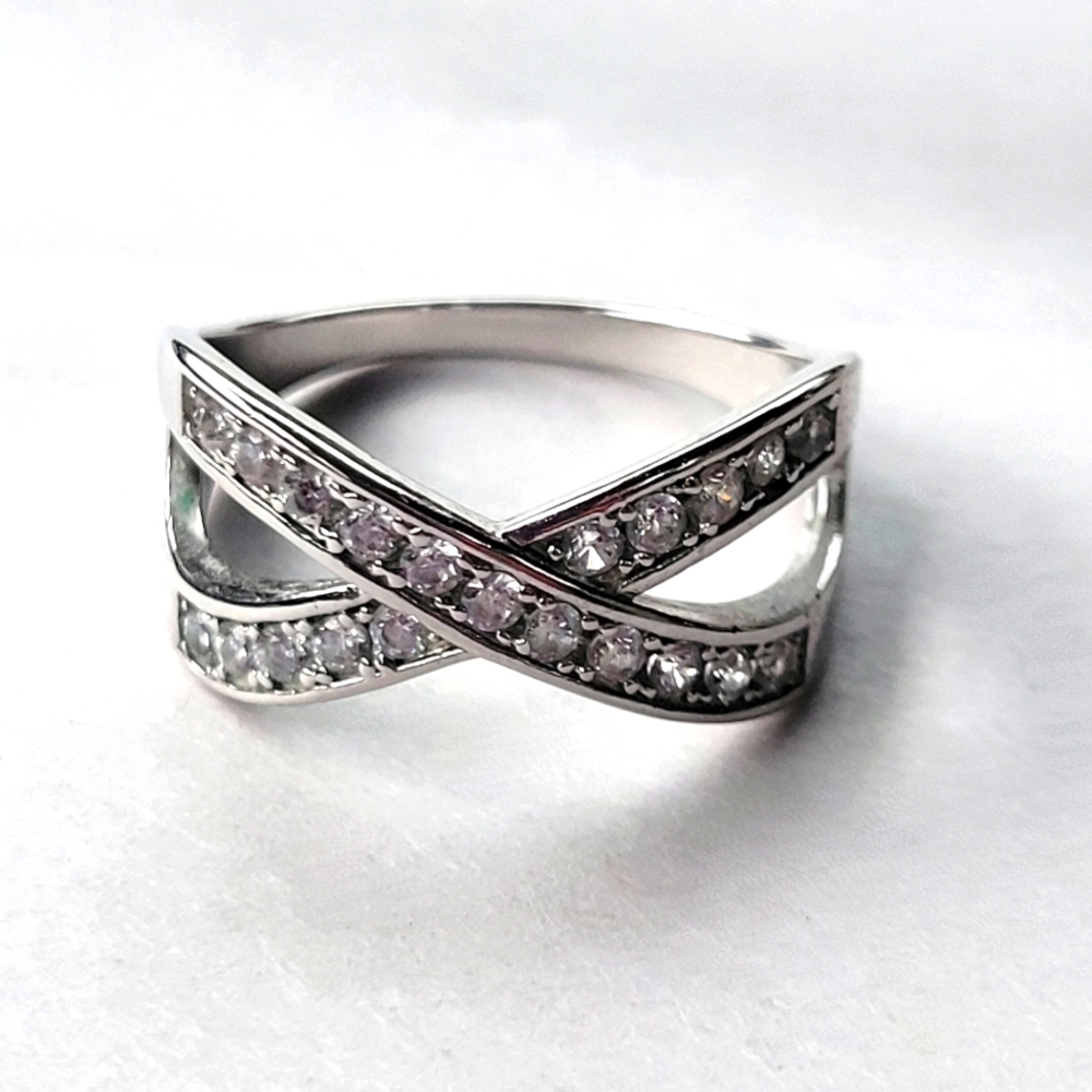 Unbranded Costume Crossover Ring Unsized